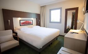 Hostellerie Saint Vincent Beauvais Aeroport
